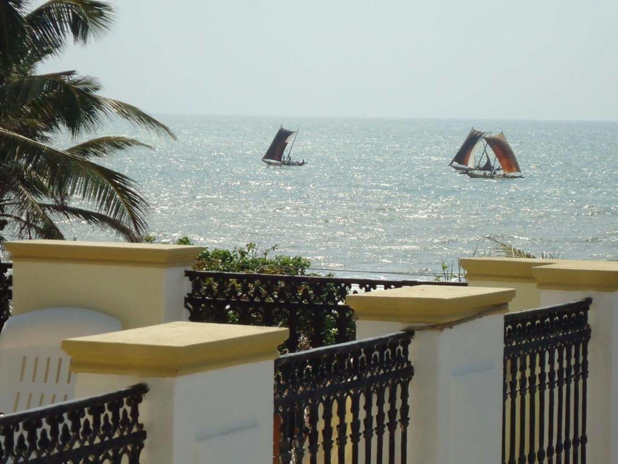 The Ocean Pearl Hotel Negombo Exterior photo